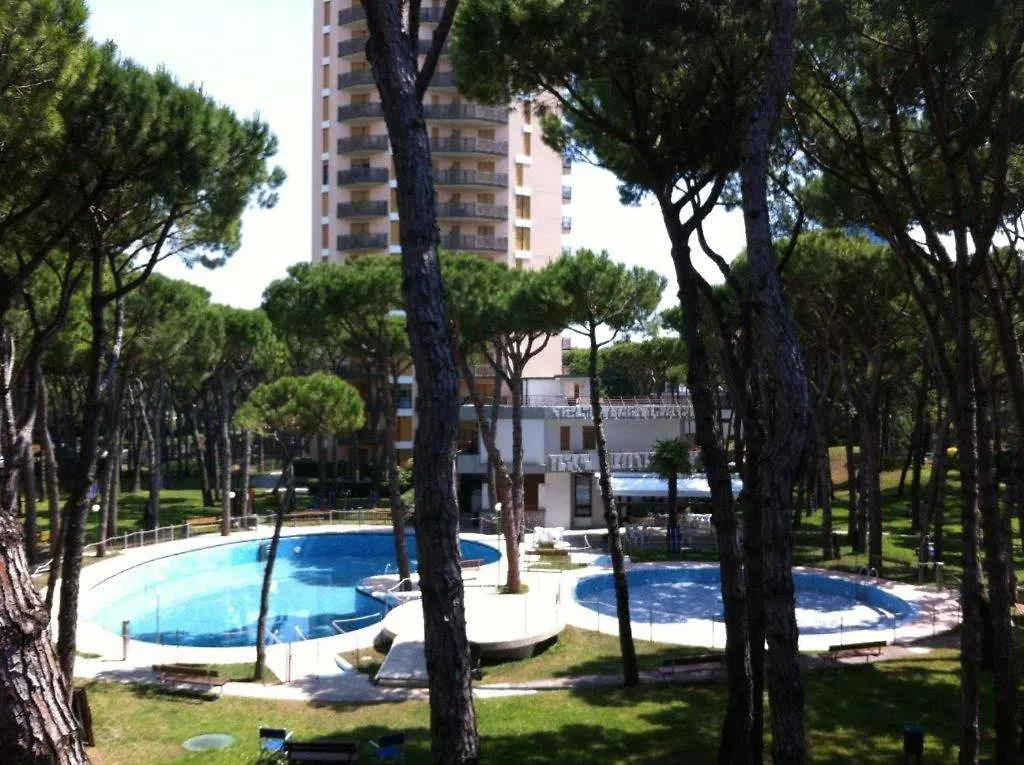 Residence Pineta Da Colla Roberto Jesolo 0*, Lido di Jesolo Italy